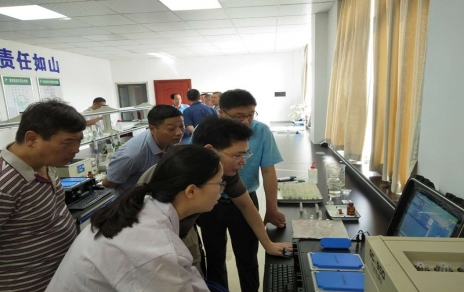 省局食品流通治理处辅导来我司视察调研蔬菜流通食品安全工作