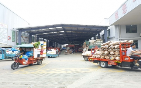 驻守“菜篮子”，添力过“双节”！