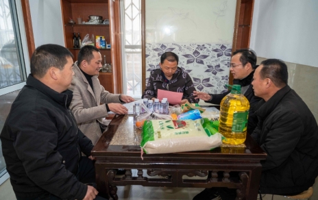 2024，在涌动的爱心中，温暖开启…